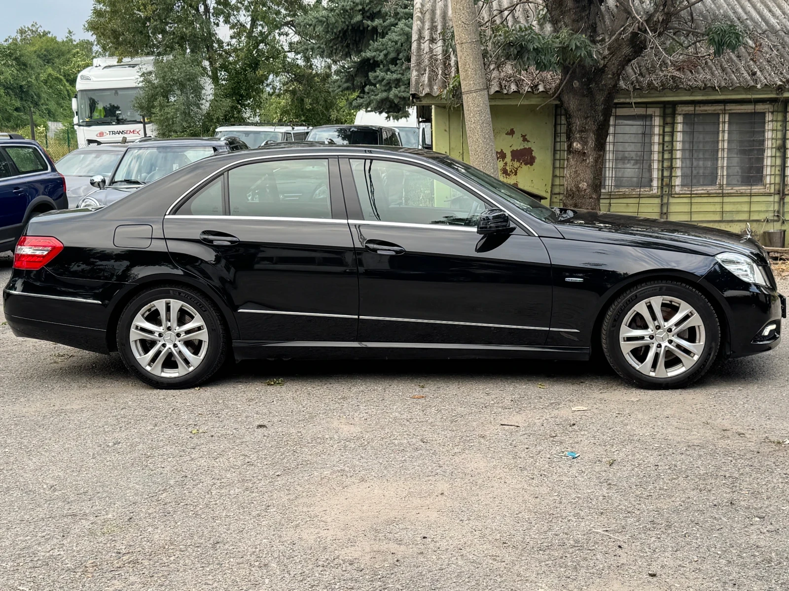 Mercedes-Benz E 350 4x4! Full Ekstri !, снимка 7 - Автомобили и джипове - 55250042