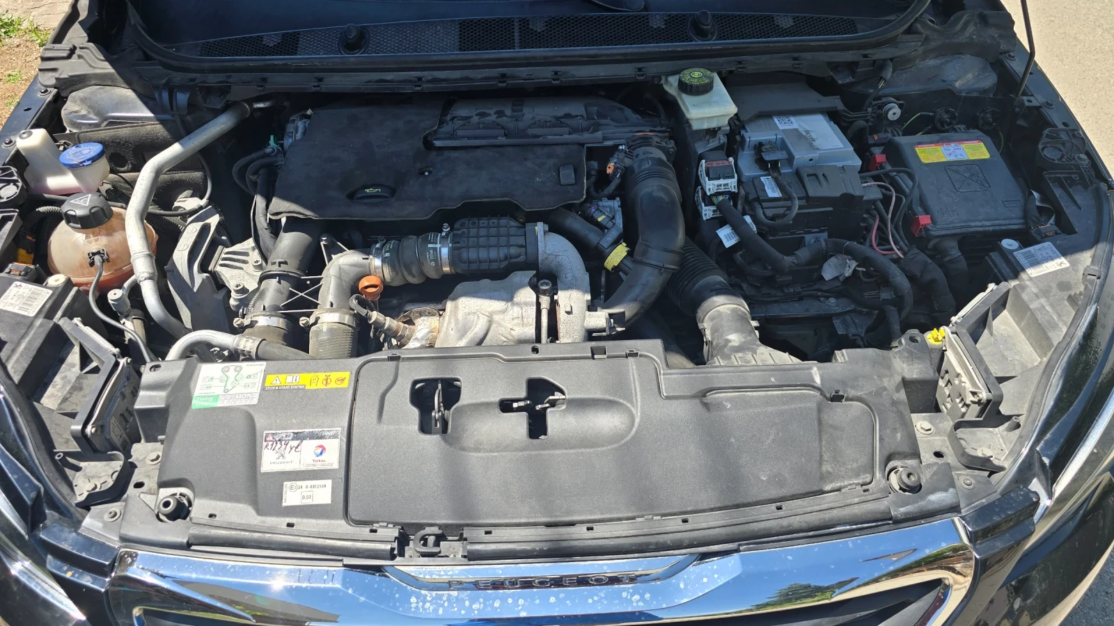Peugeot 308 1.6 HDI 115 HP, снимка 10 - Автомобили и джипове - 55530794