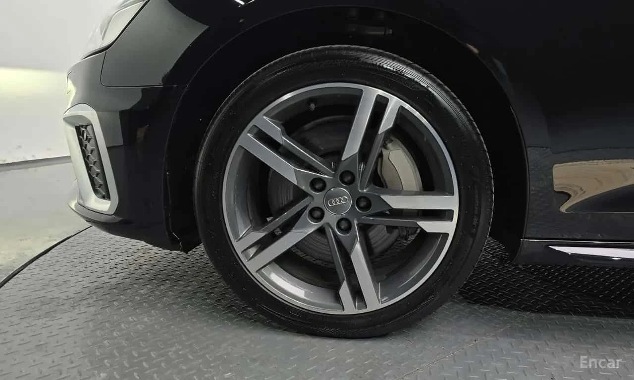 Audi A4 * 45 TFSI Quattro Premium * ФИНАНСИРАНЕ, снимка 5 - Автомобили и джипове - 55565834