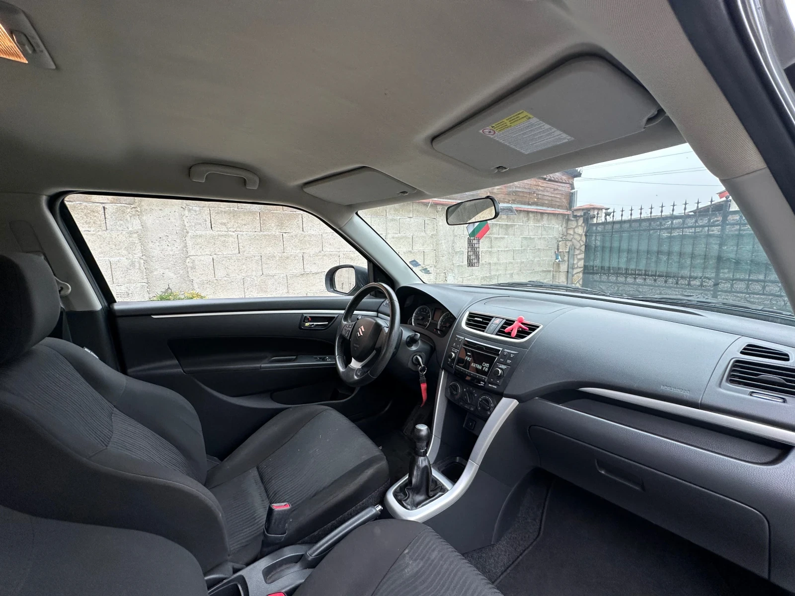 Suzuki Swift Перфектен, снимка 6 - Автомобили и джипове - 55934645