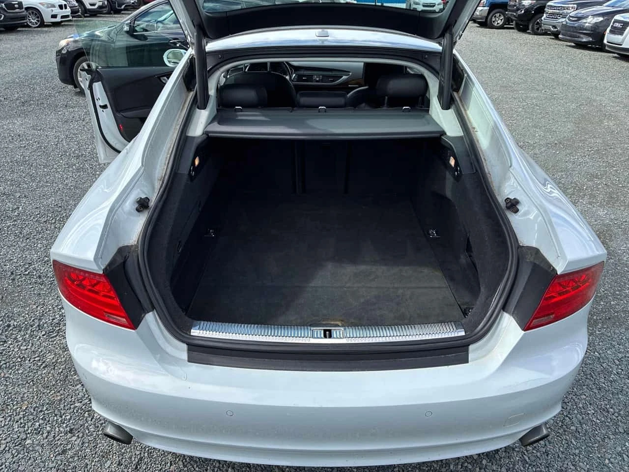 Audi A7 * 3.0T Progressiv * CARFAX * БЕЗ ПЪРВОНАЧАЛНА ВНОС, снимка 16 - Автомобили и джипове - 56198870