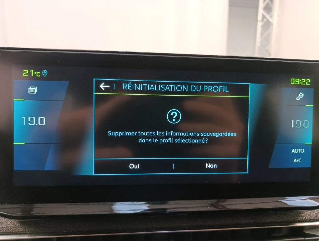 Peugeot 3008 Hybrid 225 e-Auto8 Active Pack LED Navi | Mobile.bg � ����������� 15