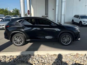Lexus NX 350h * AWD * CARFAX * ОПЦИЯ ЗА ФИНАНСИРАНЕ, снимка 3