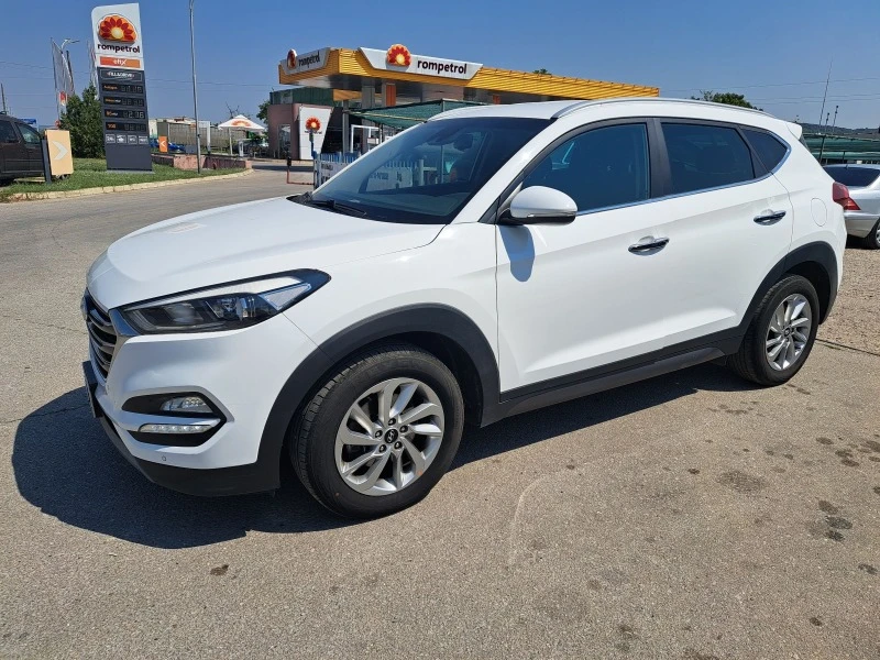 Hyundai Tucson, снимка 3 - Автомобили и джипове - 42085475