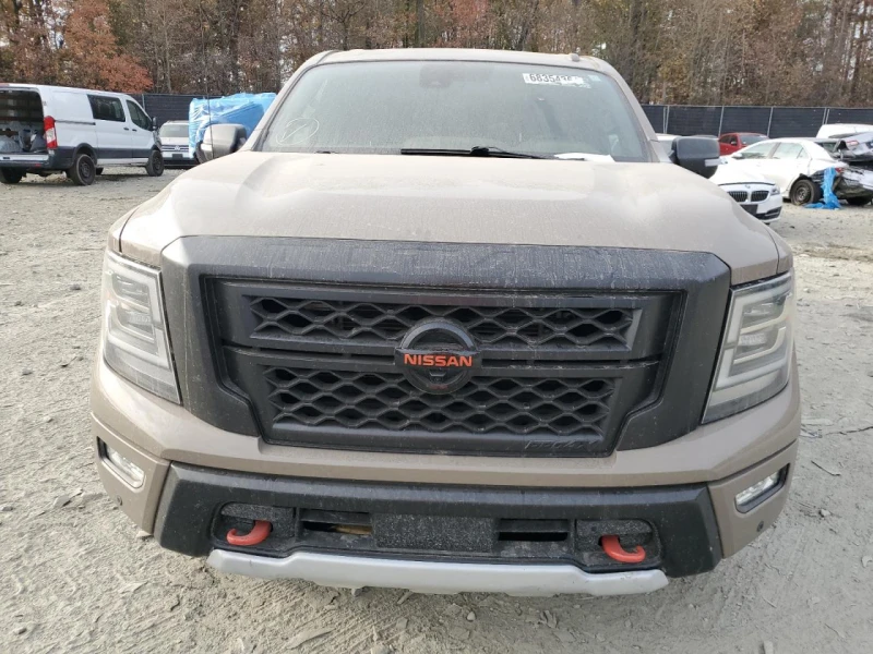 Nissan Titan crew cab SV Crew Cab PRO-4X, снимка 5 - Автомобили и джипове - 48313695