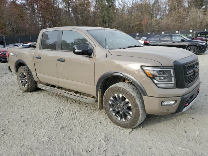 Nissan Titan crew cab SV Crew Cab PRO-4X, снимка 1 - Автомобили и джипове - 48313695