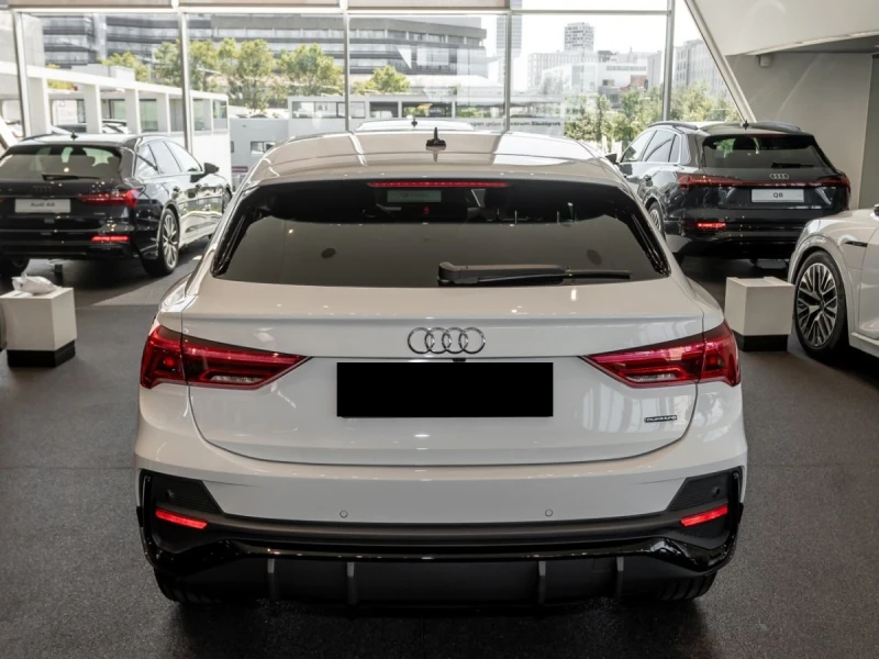 Audi Q3 Sportback 40 TDI Quattro = S-line= Гаранция, снимка 3 - Автомобили и джипове - 48769343