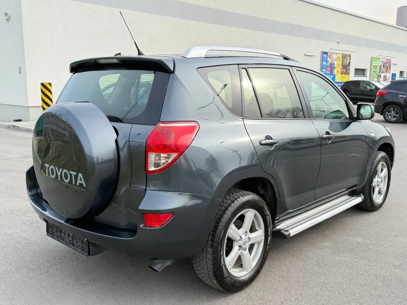Toyota Rav4 /2.2D4D/4WD/, снимка 8 - Автомобили и джипове - 51701412