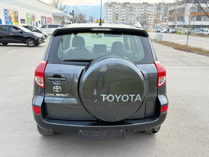 Toyota Rav4 /2.2D4D/4WD/, снимка 7 - Автомобили и джипове - 51701412