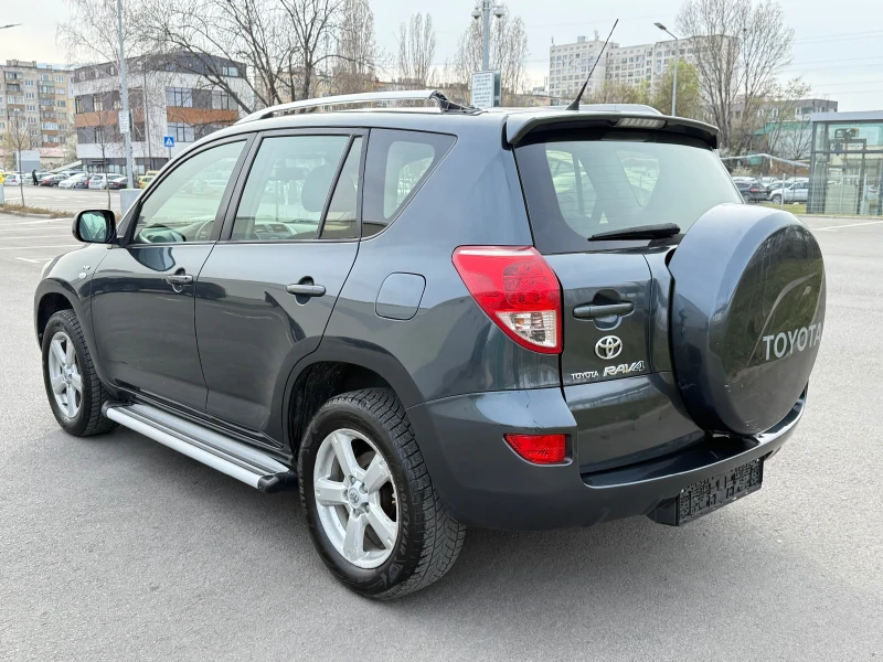 Toyota Rav4 /2.2D4D/4WD/, снимка 6 - Автомобили и джипове - 51701412