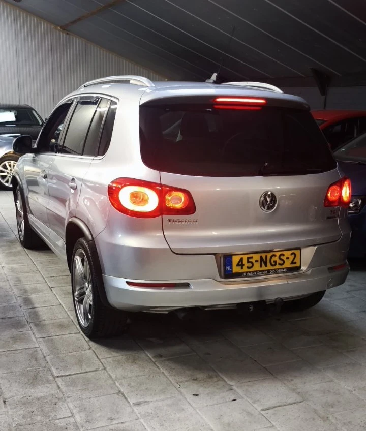 VW Tiguan 1.4TSI BLUE MOTIONS TECHNOLOGY , снимка 2 - Автомобили и джипове - 52723692