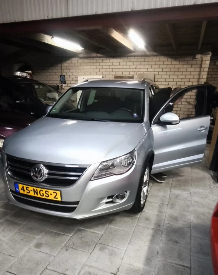 VW Tiguan 1.4TSI BLUE MOTIONS TECHNOLOGY , снимка 5 - Автомобили и джипове - 52723692