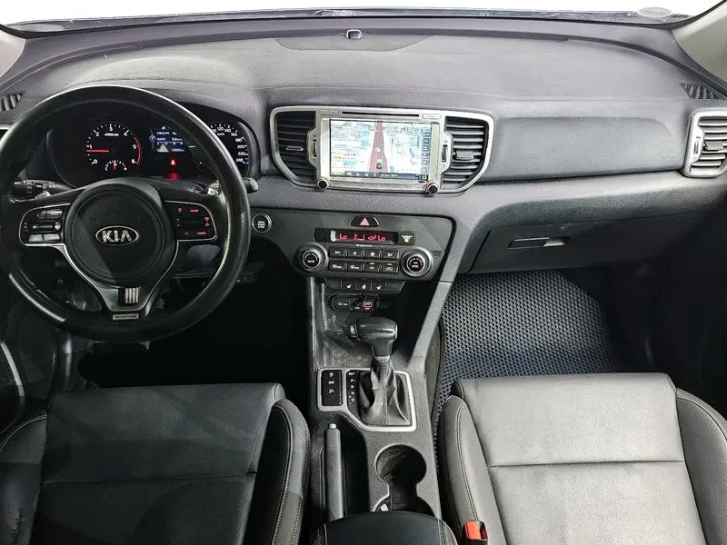 Kia Sportage, снимка 7 - Автомобили и джипове - 54820989