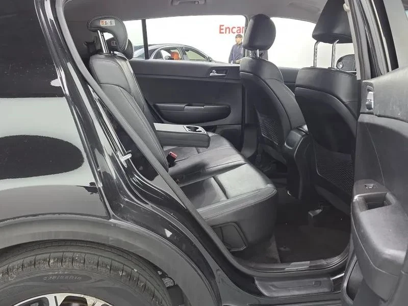Kia Sportage, снимка 12 - Автомобили и джипове - 56687836