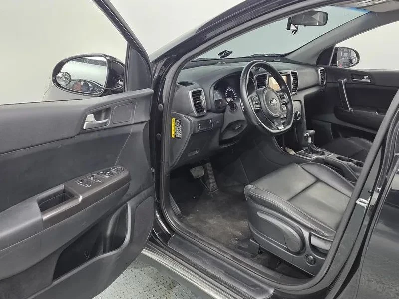 Kia Sportage, снимка 10 - Автомобили и джипове - 56687836