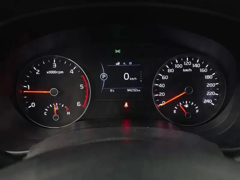 Kia Sportage, снимка 8 - Автомобили и джипове - 56687836