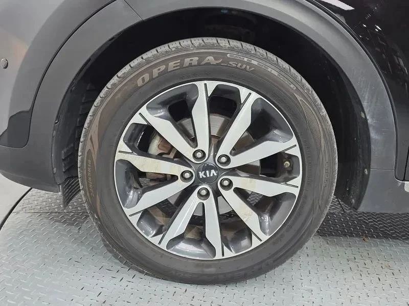 Kia Sportage, снимка 5 - Автомобили и джипове - 56687836