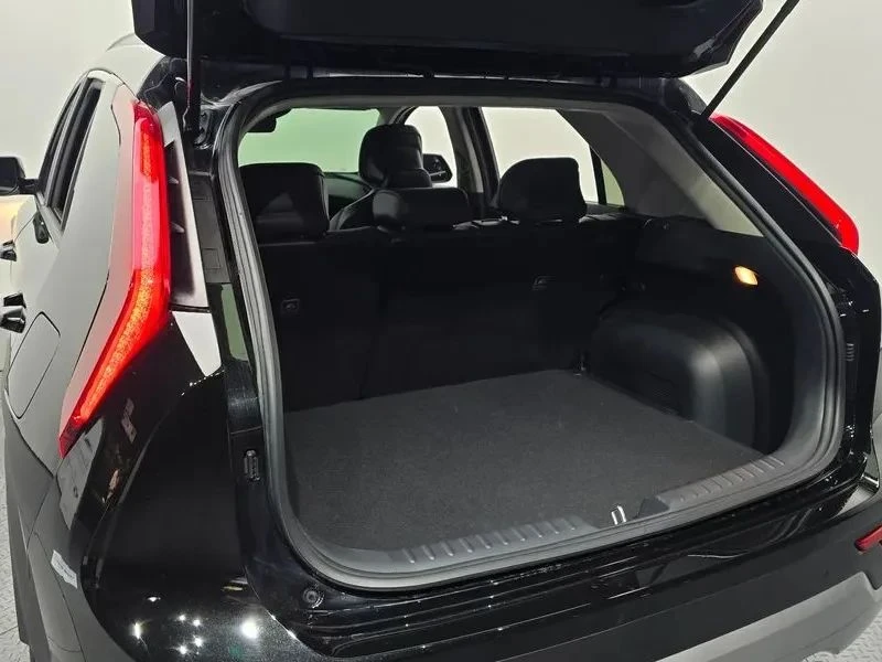Kia Niro, снимка 17 - Автомобили и джипове - 56719703
