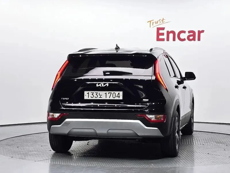 Kia Niro, снимка 4 - Автомобили и джипове - 56719703