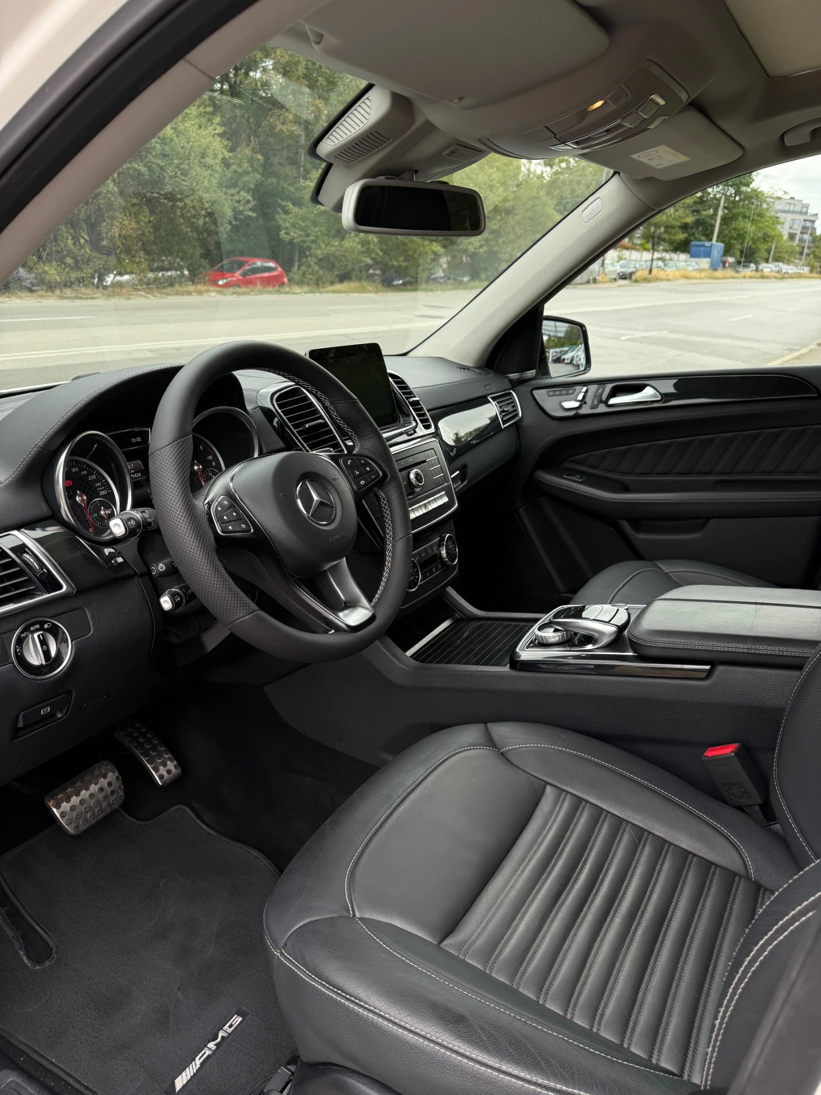 Mercedes-Benz GLE 350 * AMG* 4Matic* 21* Harman Kardon* Теглич* ЛИЗИНГ - изображение 9