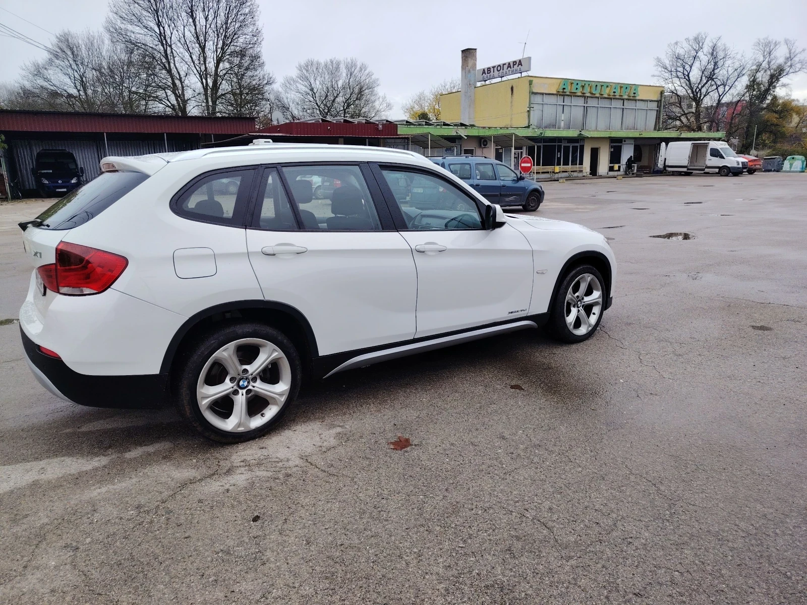 BMW X1 2.0d 4x4 - изображение 10