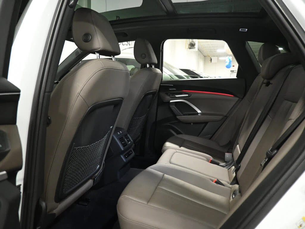 Audi Q5 quattro Premium 40 TFSI * АвтоКредит (ЦЕНА ДО БГ) , снимка 15 - Автомобили и джипове - 53724333