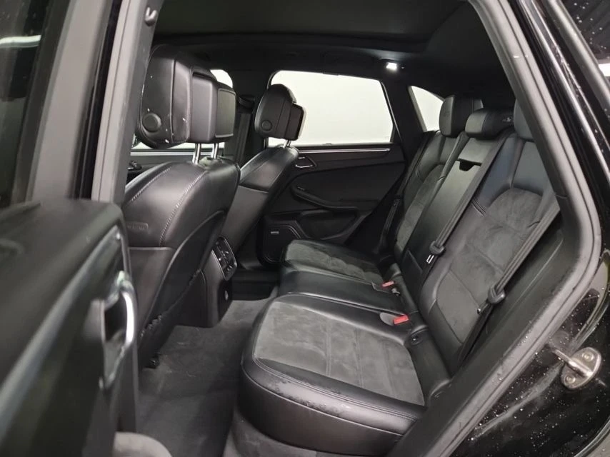Porsche Macan GTS* Pano* Back cam* Bose* Обдухване* Подгрев* , снимка 12 - Автомобили и джипове - 55283467