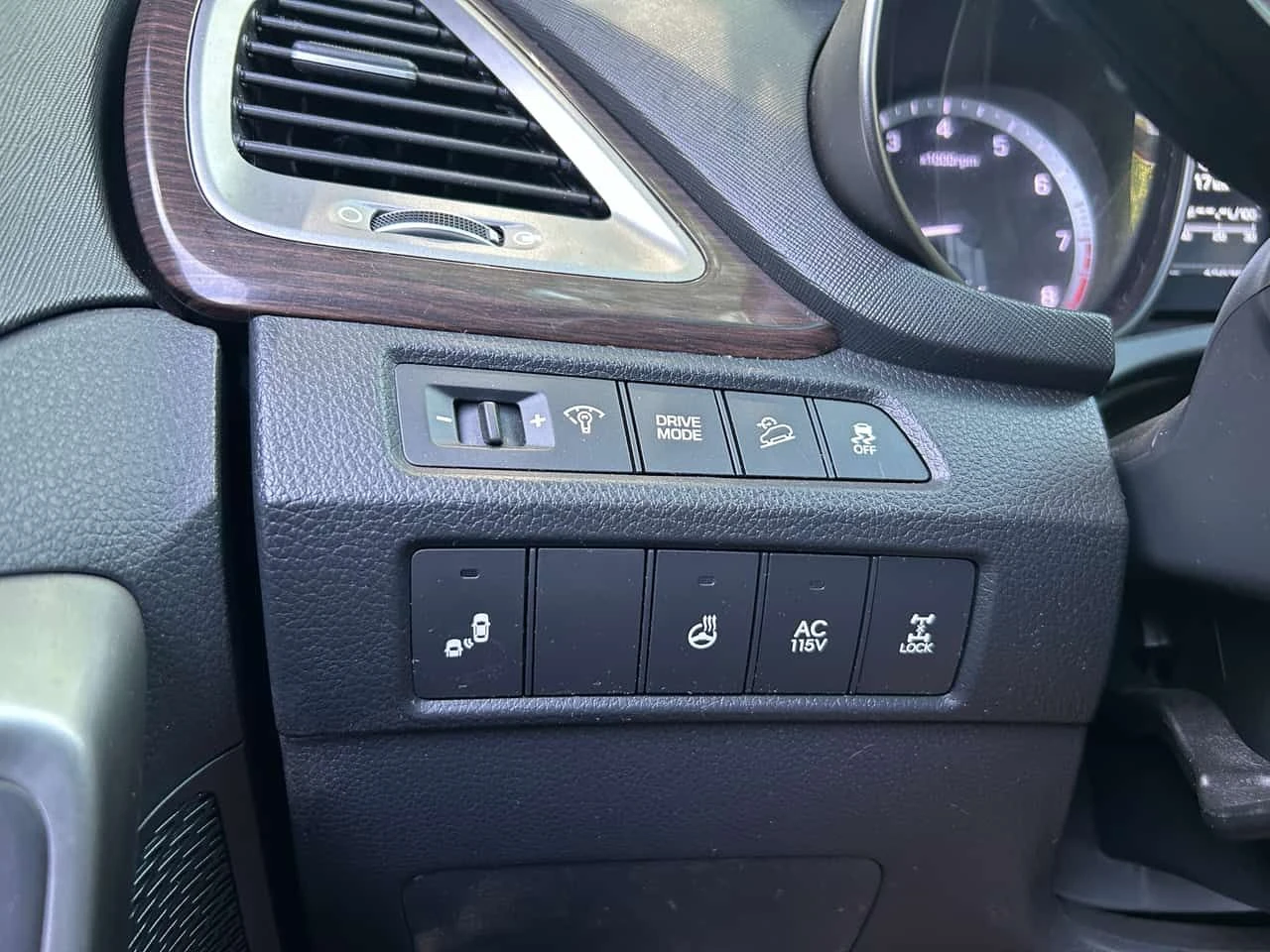Hyundai Santa fe * Luxury * CARFAX * ПАНОРАМА * ПОДГРЕВ * КЛИП * , снимка 15 - Автомобили и джипове - 55350807