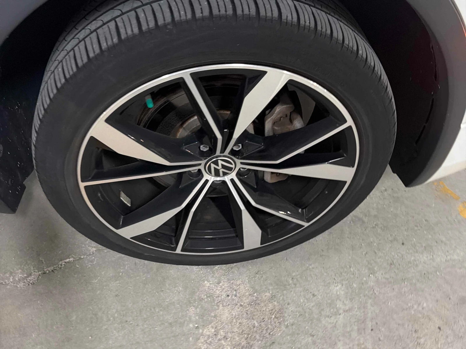 VW Tiguan Highline R Line / 360 / ОБДУХВАНЕ / FENDER, снимка 7 - Автомобили и джипове - 55857852