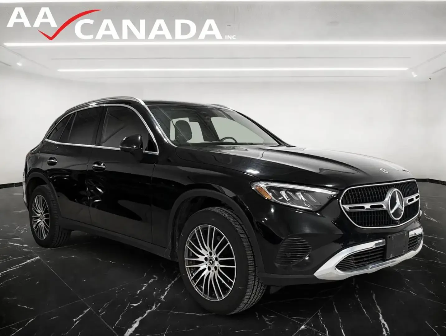 Mercedes-Benz GLC 300 4MATIC* PREMIUM* PLUS* ДИСТРОНИК* 360КАМЕРА* , снимка 3 - Автомобили и джипове - 55981015