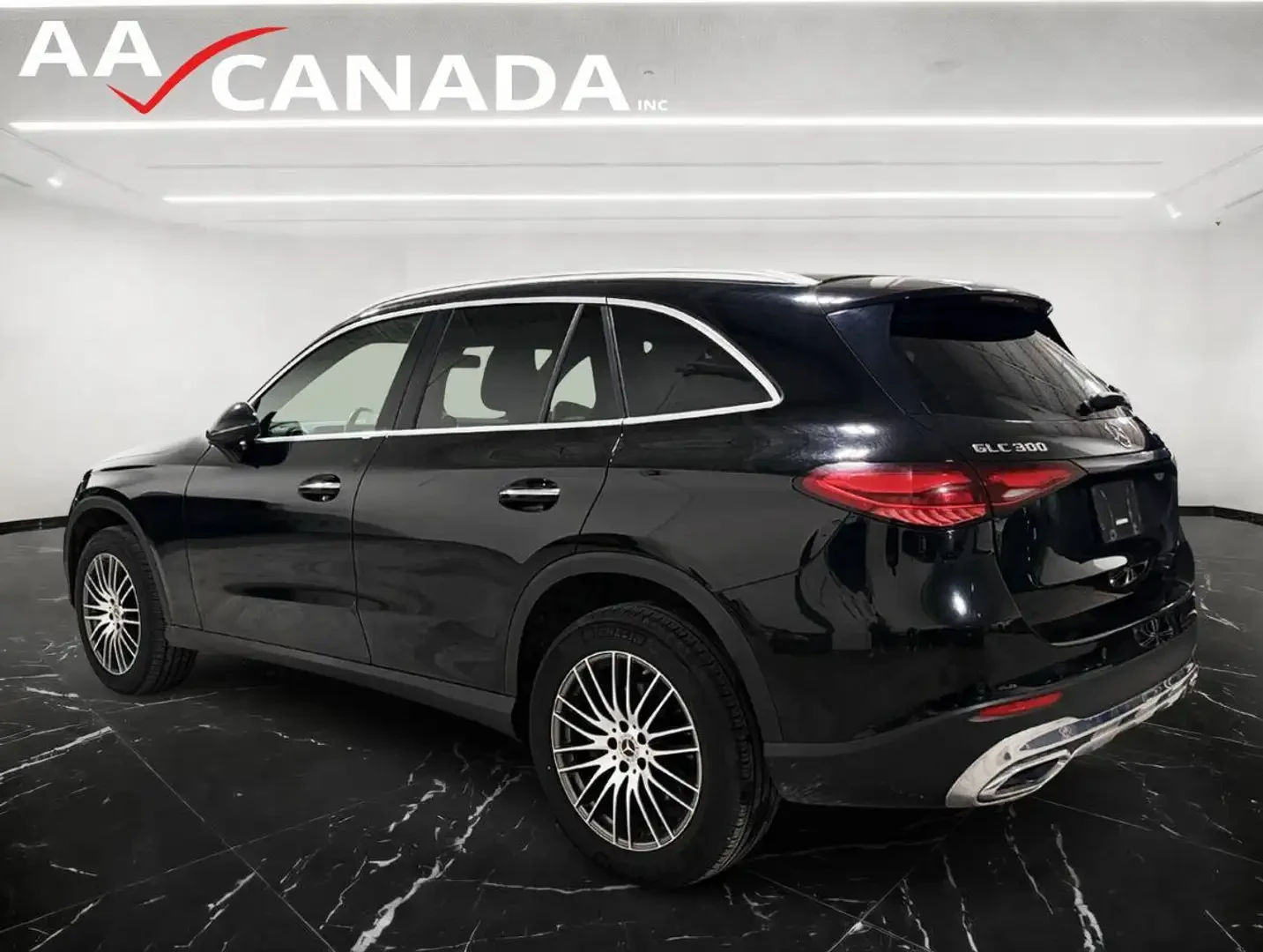 Mercedes-Benz GLC 300 4MATIC* PREMIUM* PLUS* ДИСТРОНИК* 360КАМЕРА* , снимка 4 - Автомобили и джипове - 55981015