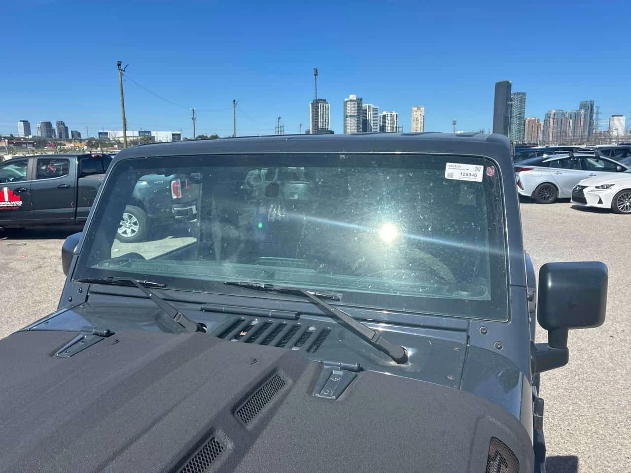 Jeep Wrangler 4WD 4dr Sahara/CARFAX/ФИНАНСИРАНЕ, снимка 13 - Автомобили и джипове - 56185801