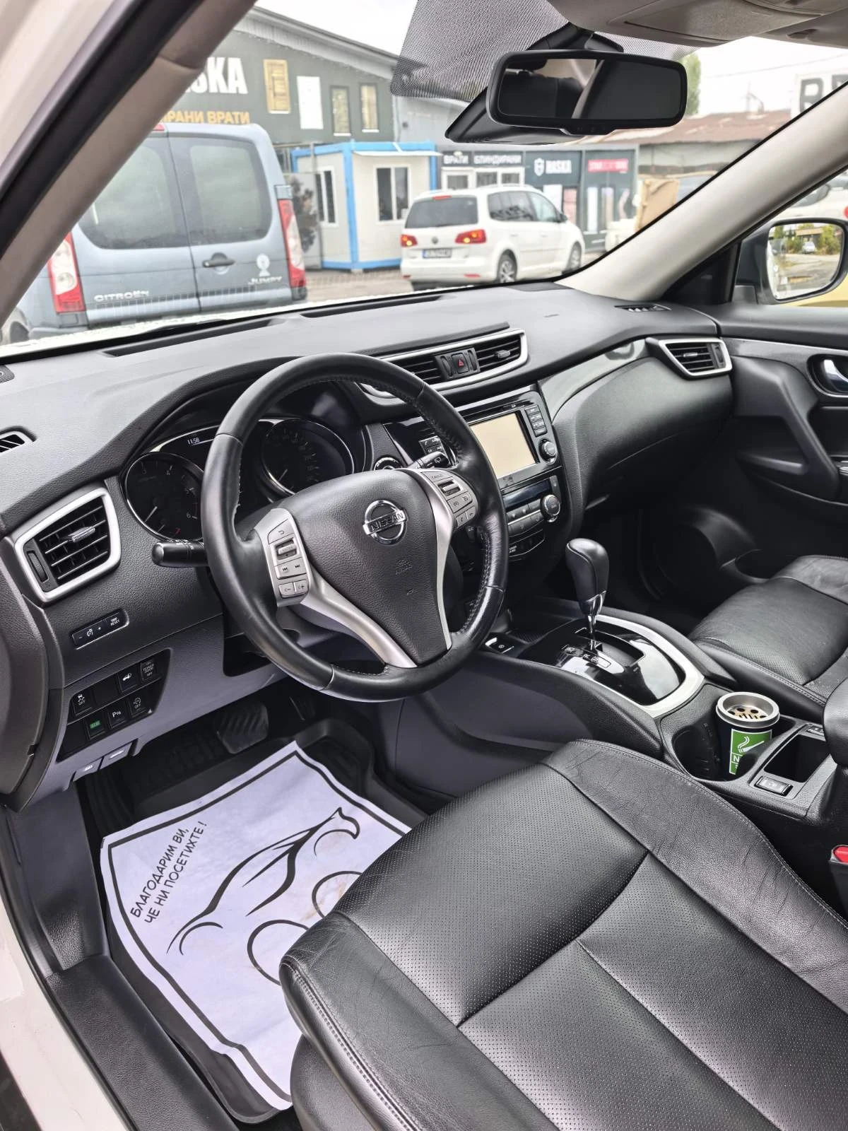 Nissan X-trail 1.6, снимка 5 - Автомобили и джипове - 56616140