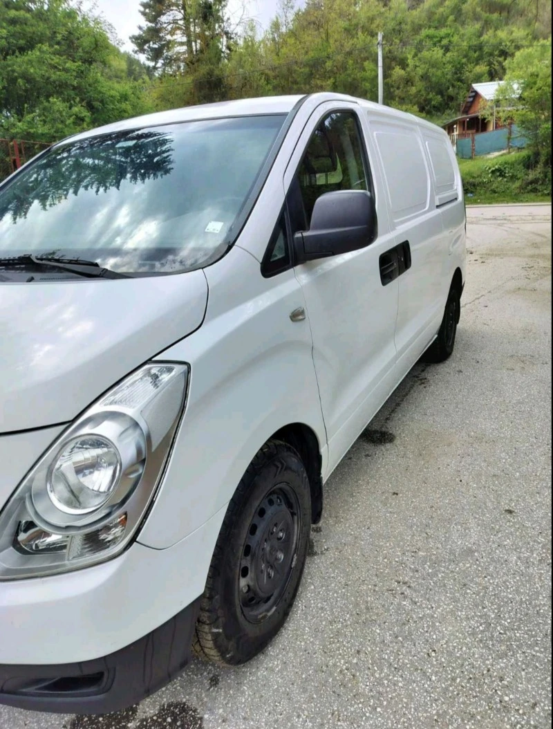 Hyundai H1 Товарен, снимка 9 - Бусове и автобуси - 47650242