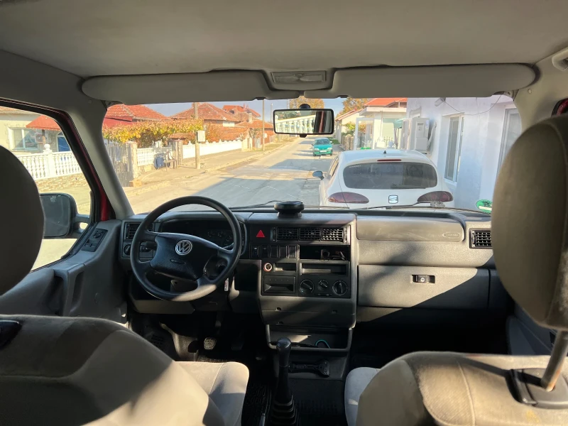 VW Caravelle 2.5 tdi, снимка 5 - Бусове и автобуси - 47815345