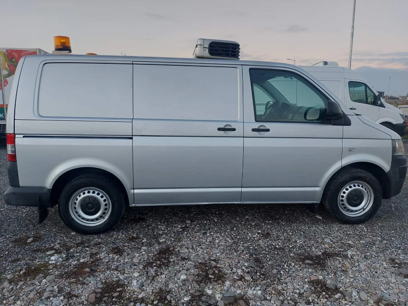 VW T5 Хладилен, 4х4, + 220V, снимка 3 - Бусове и автобуси - 48466742