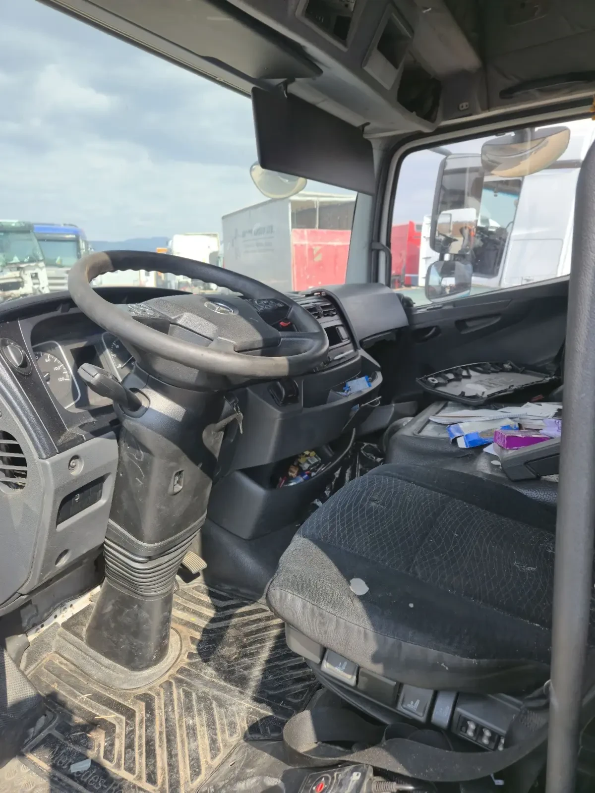 Mercedes-Benz Atego 823, снимка 5 - Камиони - 53880926