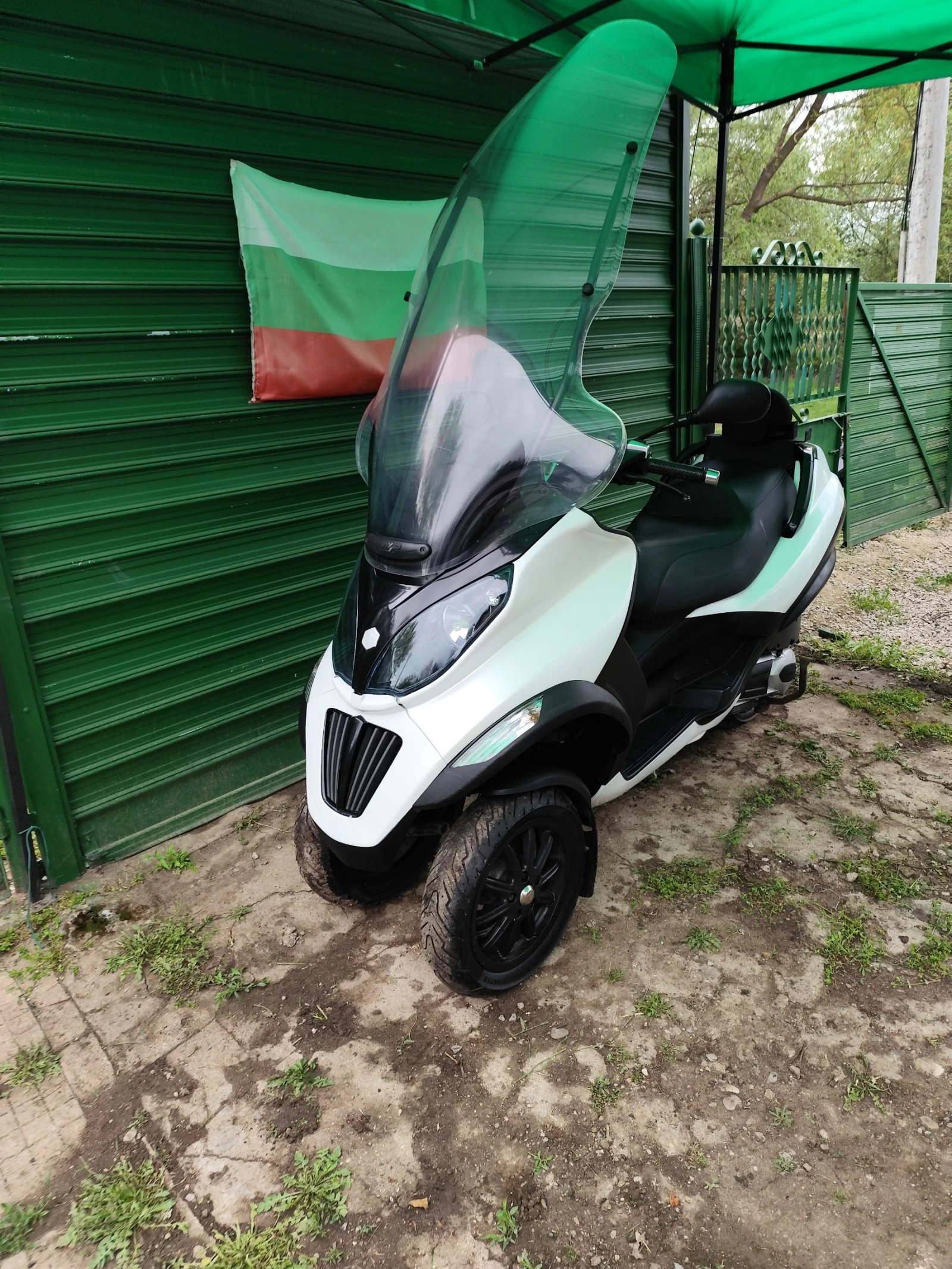 Piaggio Mp3 300, снимка 11 - Мотоциклети и мототехника - 54487652