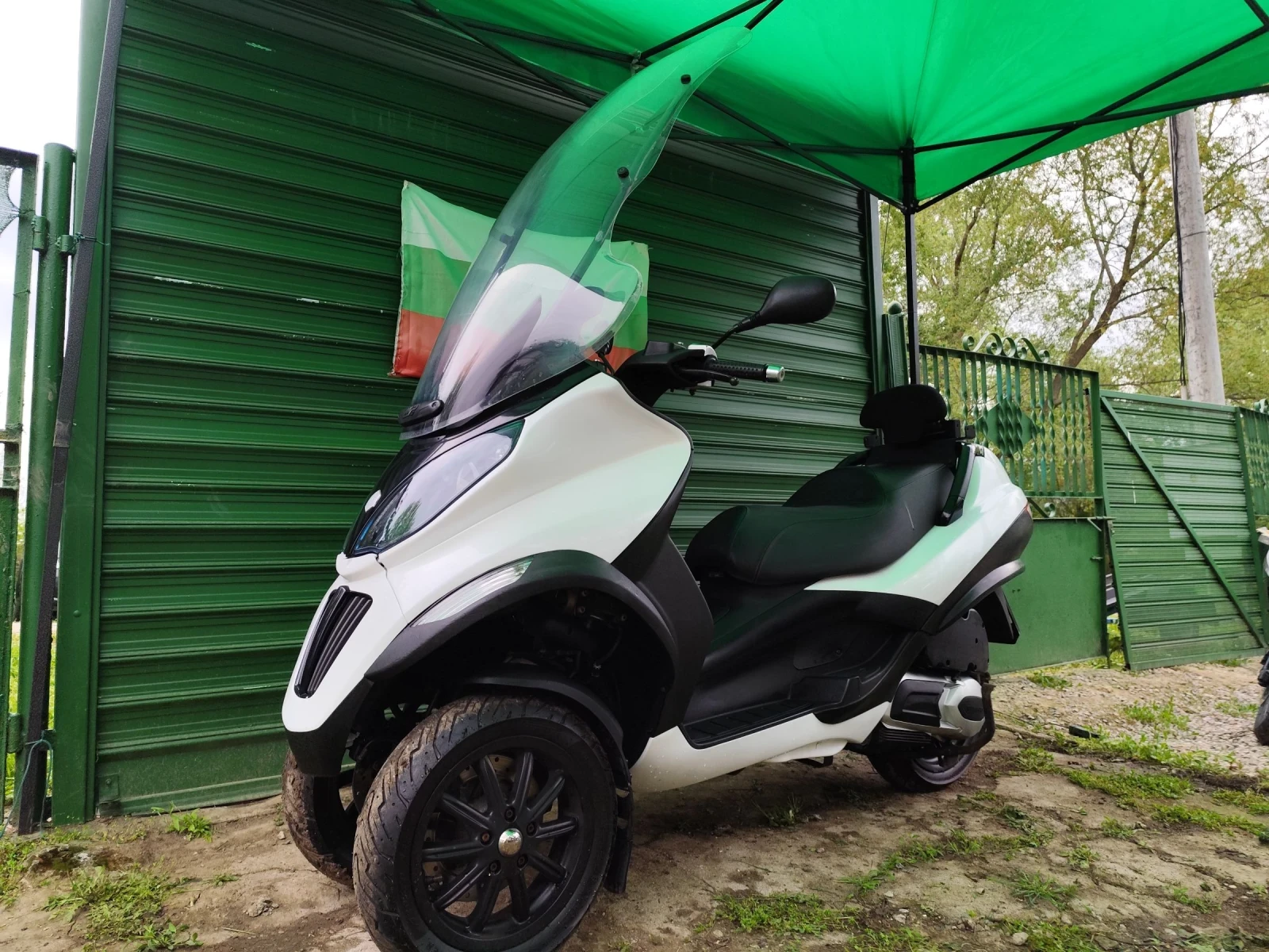 Piaggio Mp3 300, снимка 12 - Мотоциклети и мототехника - 54487652