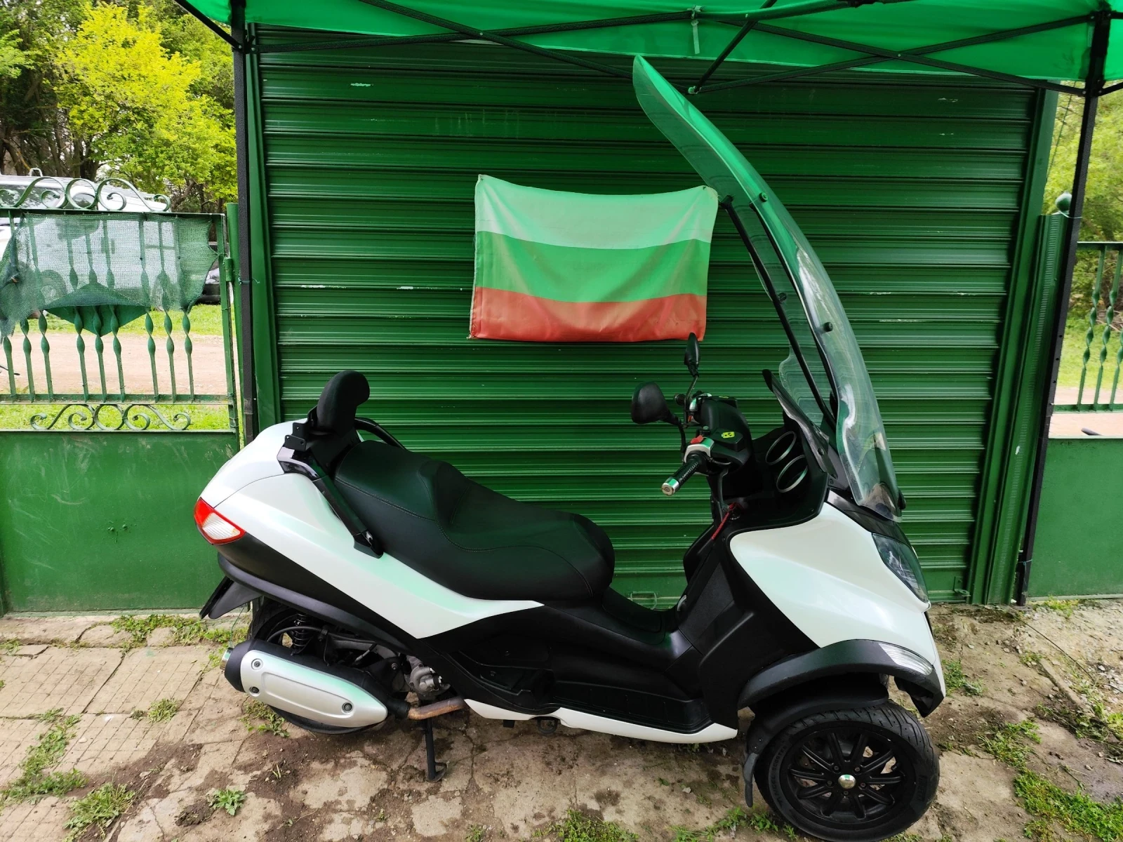 Piaggio Mp3 300, снимка 2 - Мотоциклети и мототехника - 54487652