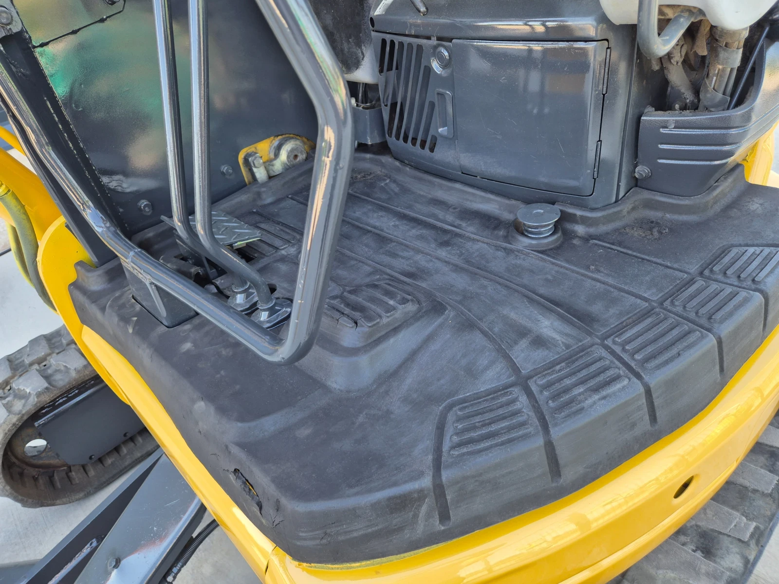  Komatsu PC38UU-5 /   /   ! | Mobile.bg   12