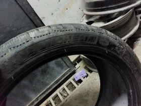 Гуми Зимни 245/40R18, снимка 3