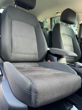 VW Passat 2.0 TDI * DISTRONIC* , снимка 11