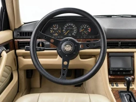 Mercedes-Benz 560, снимка 11