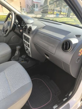 Dacia Logan 1.4 MPI, снимка 8