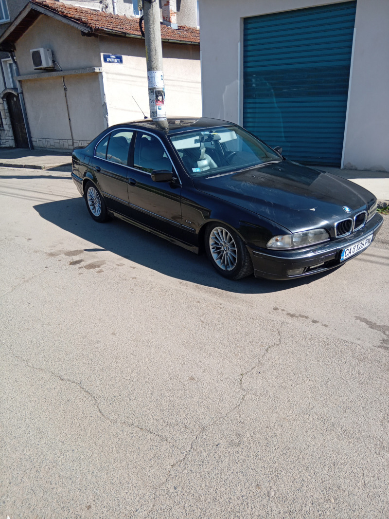 BMW 530, снимка 5 - Автомобили и джипове - 45266241
