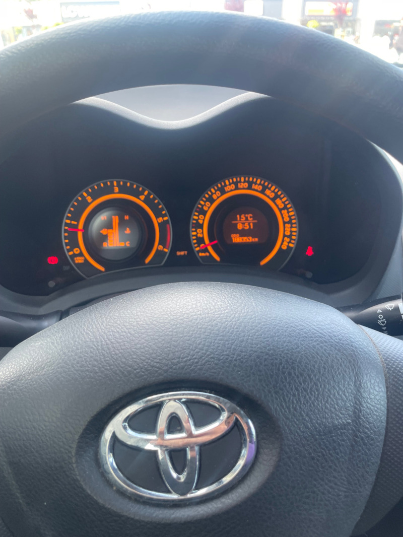 Toyota Auris 1.4d4d 90к.с. 6 скорости, снимка 7 - Автомобили и джипове - 46165117