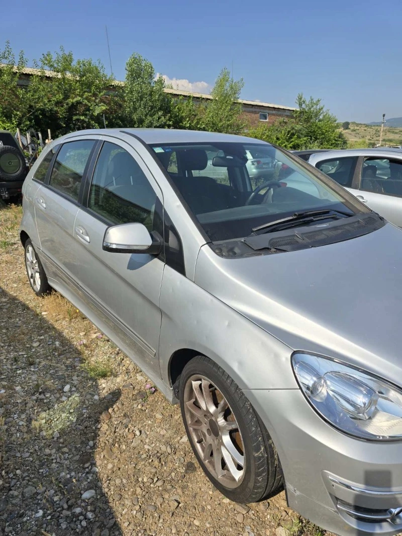 Mercedes-Benz B 200 2.0cdi, снимка 5 - Автомобили и джипове - 46278262