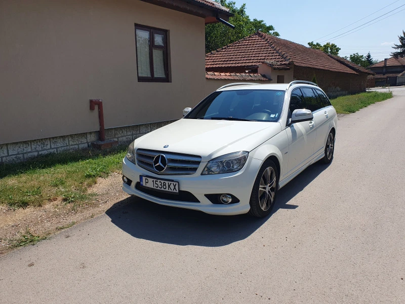 Mercedes-Benz C 220, снимка 2 - Автомобили и джипове - 46623539