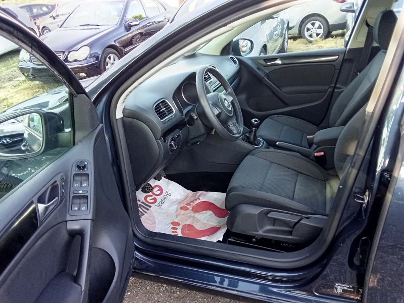 VW Golf 1.6TDI- BLUEMOTION, снимка 10 - Автомобили и джипове - 46782151